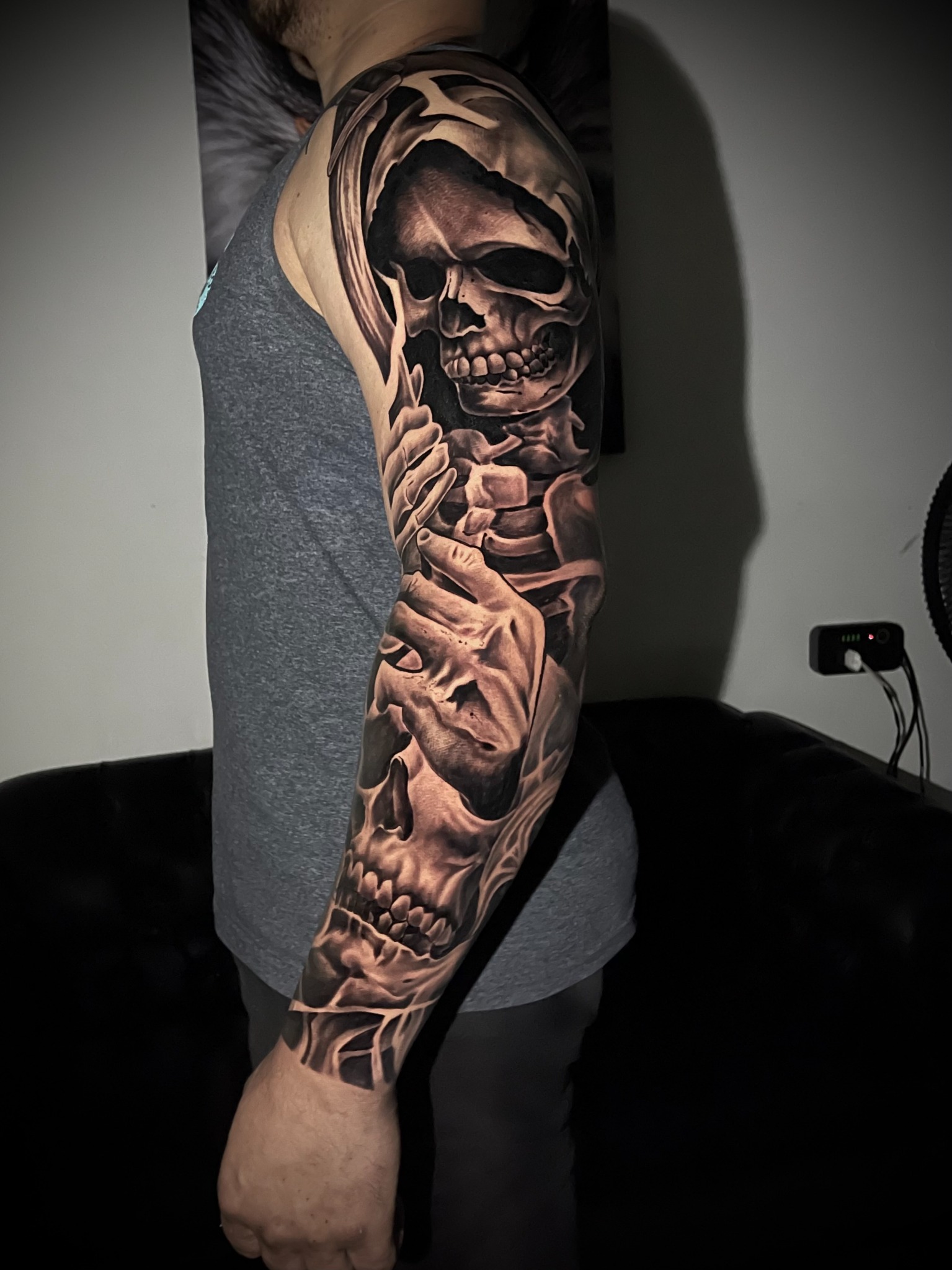 Tattoo realismo - Caveira braço completo